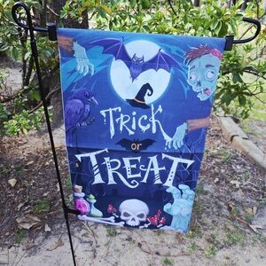 New Garden Flag Halloween Trick or Treat, 18 x 12.5”